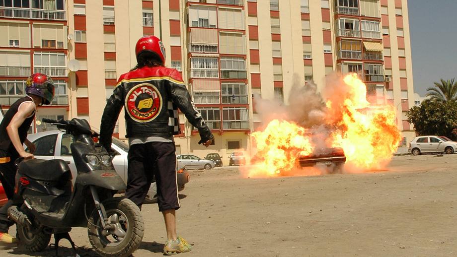 CINE DE MEDIANOCHE : CALLES DE FUEGO