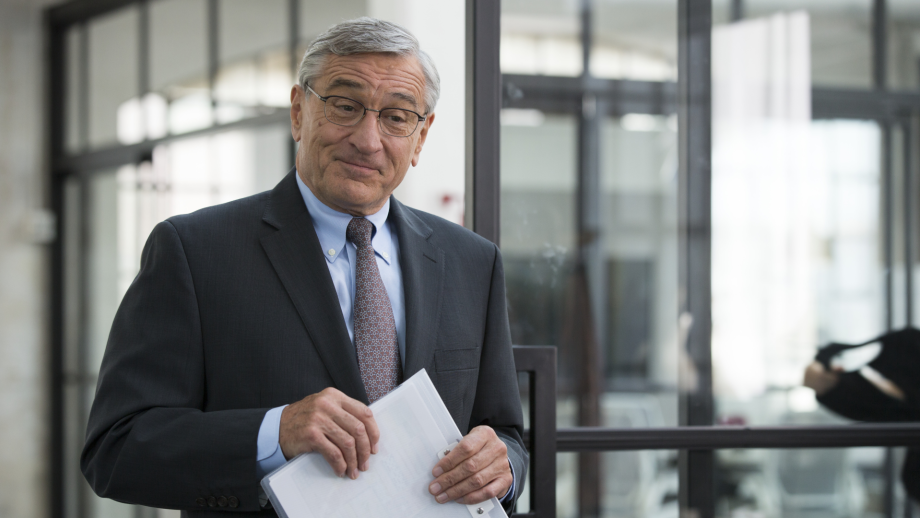 CINE FAMILIAR : EL BECARIO