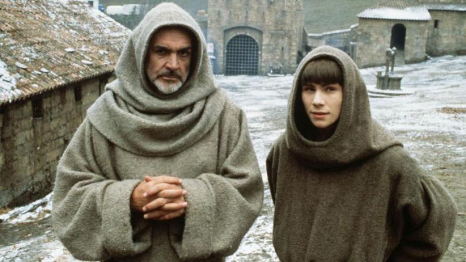 CINE FAMILIAR: EL NOMBRE DE LA ROSA